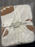 Comfort Luxe BAREFOOT DREAMS Dupe Blanket