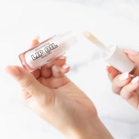 Shimmering Pearl CBD Hydrating Lip Oil

