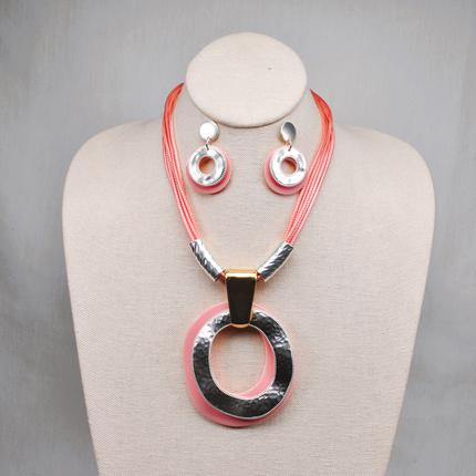 Circle Earrings & Necklace Set